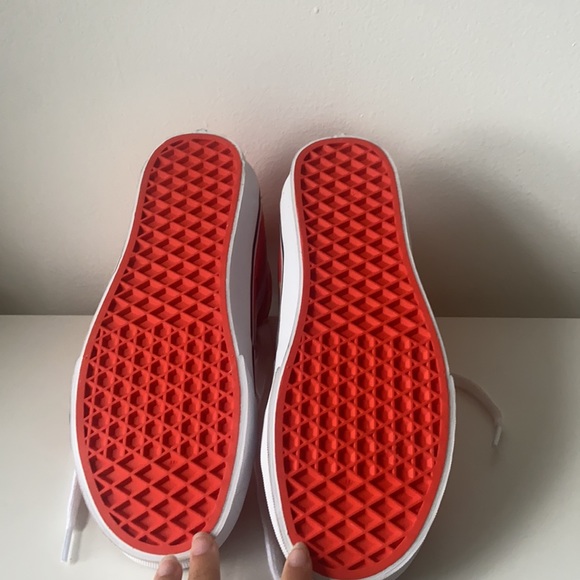 vans - Picture 5 of 5